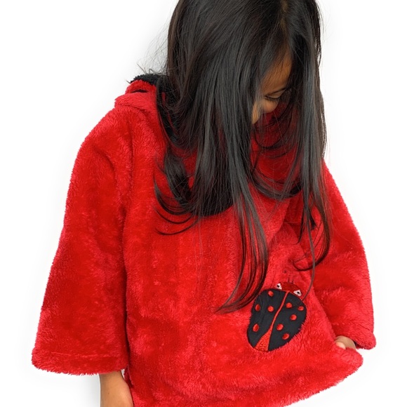 Ladybug hooded Poncho - Picture 4 of 10